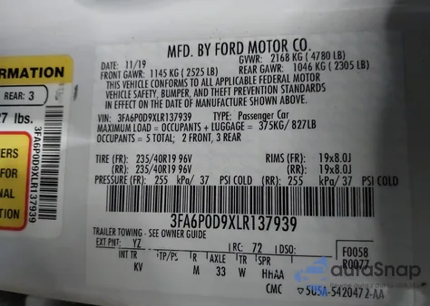 2020 Ford Fusion Titanium z USA, uszkodzony, nr VIN 3FA6P0D9XLR137939